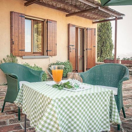 Umbrian Cottage กุบบีโอ ภายนอก รูปภาพ