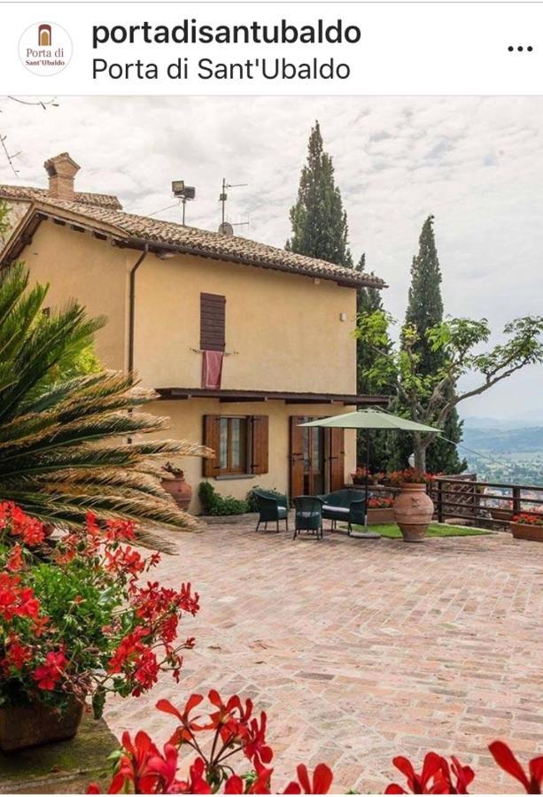 Umbrian Cottage กุบบีโอ ภายนอก รูปภาพ